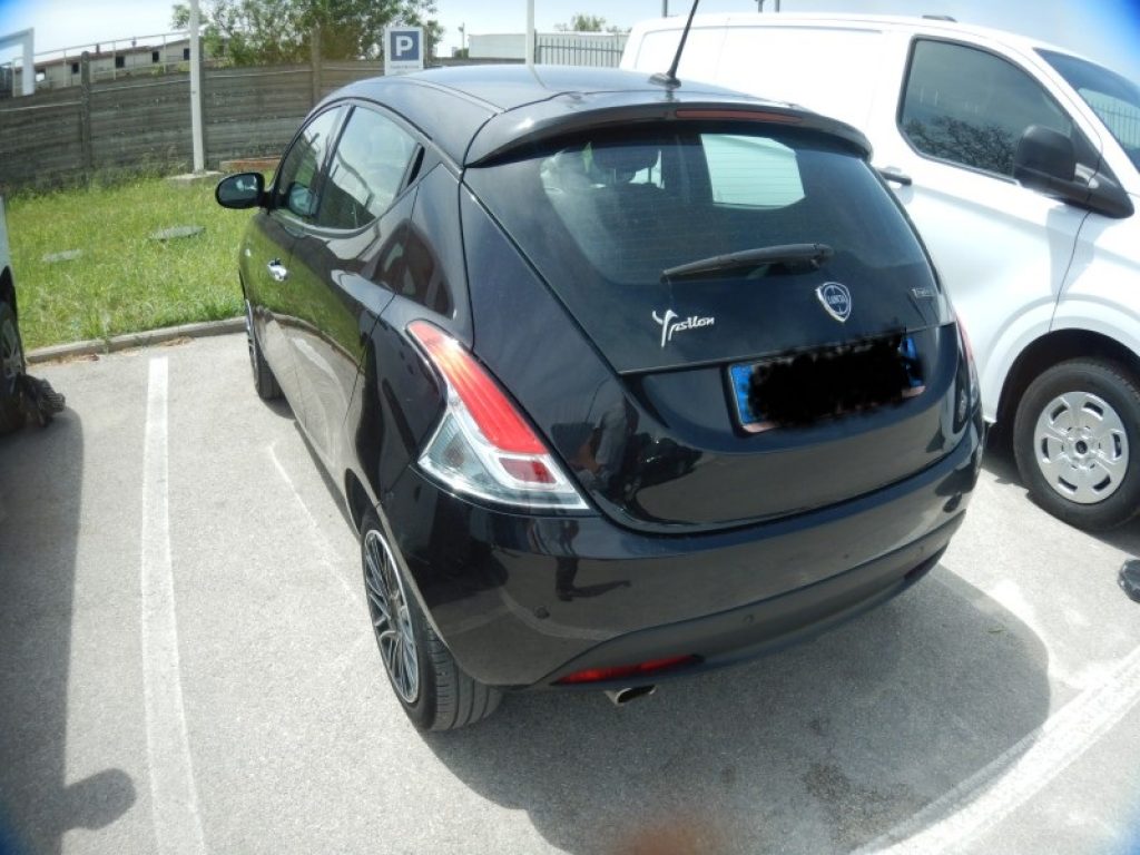 LANCIA Ypsilon 1.0 FireFly 5 porte S&S Hybrid Gold OK NEOPATENTAT - 3