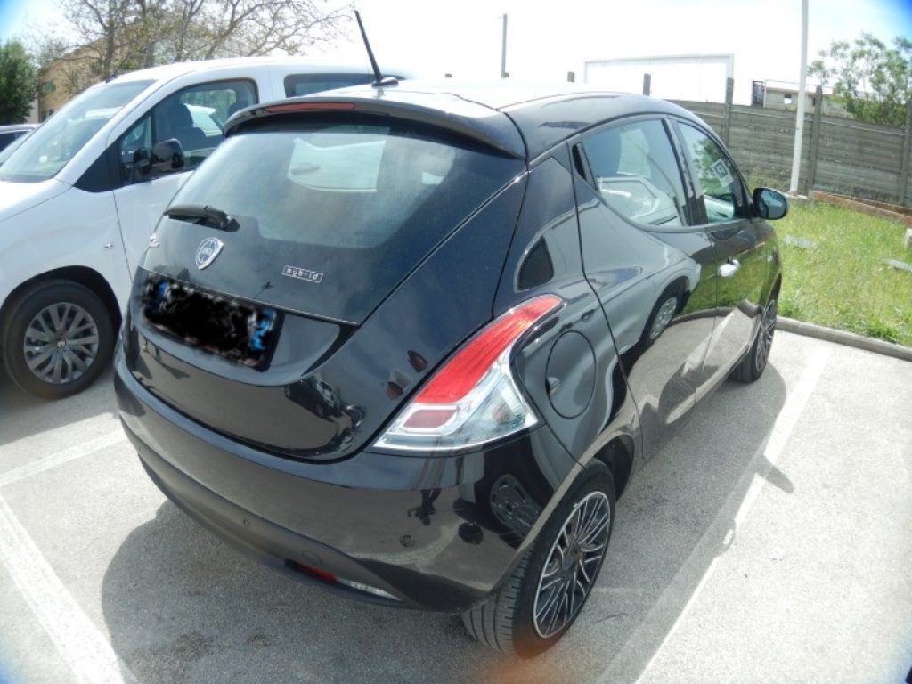 LANCIA Ypsilon 1.0 FireFly 5 porte S&S Hybrid Gold OK NEOPATENTAT - 4