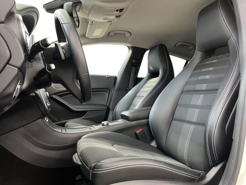 MERCEDES-BENZ CLA 200 d Automatic Shooting Brake Sport - 10
