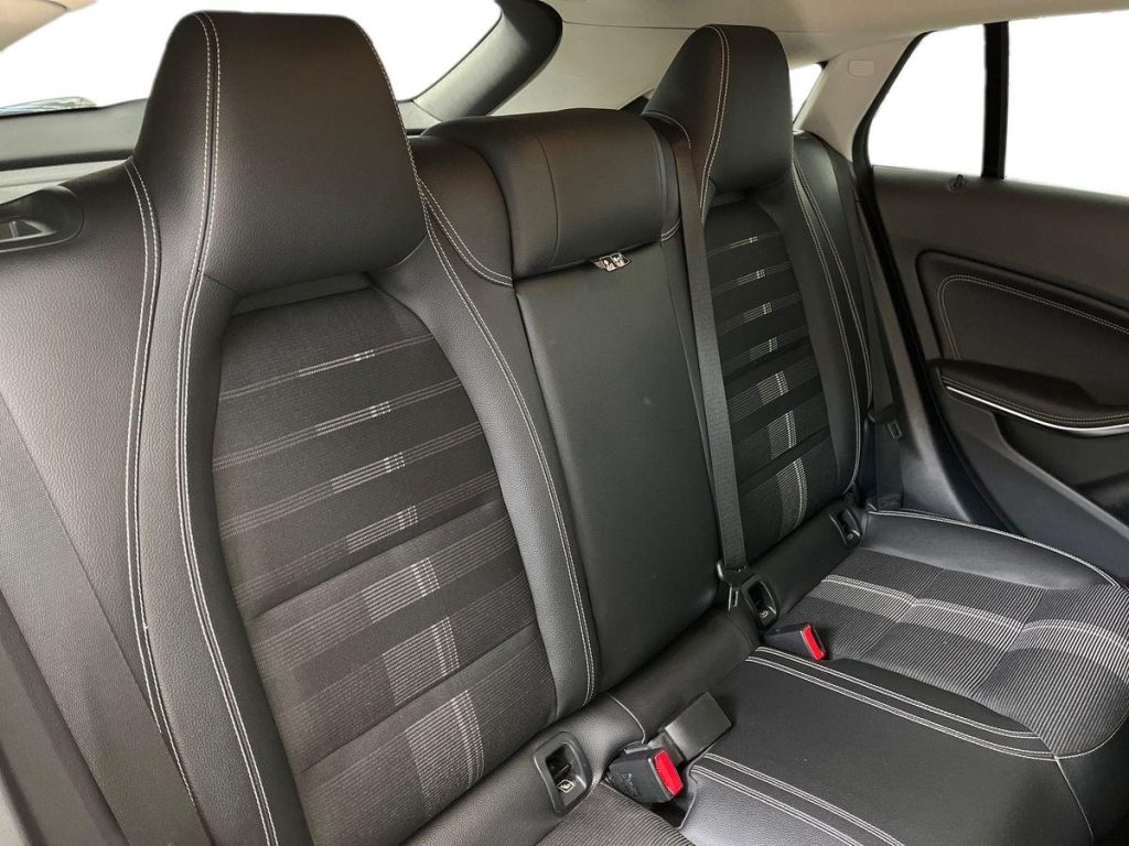 MERCEDES-BENZ CLA 200 d Automatic Shooting Brake Sport - 15