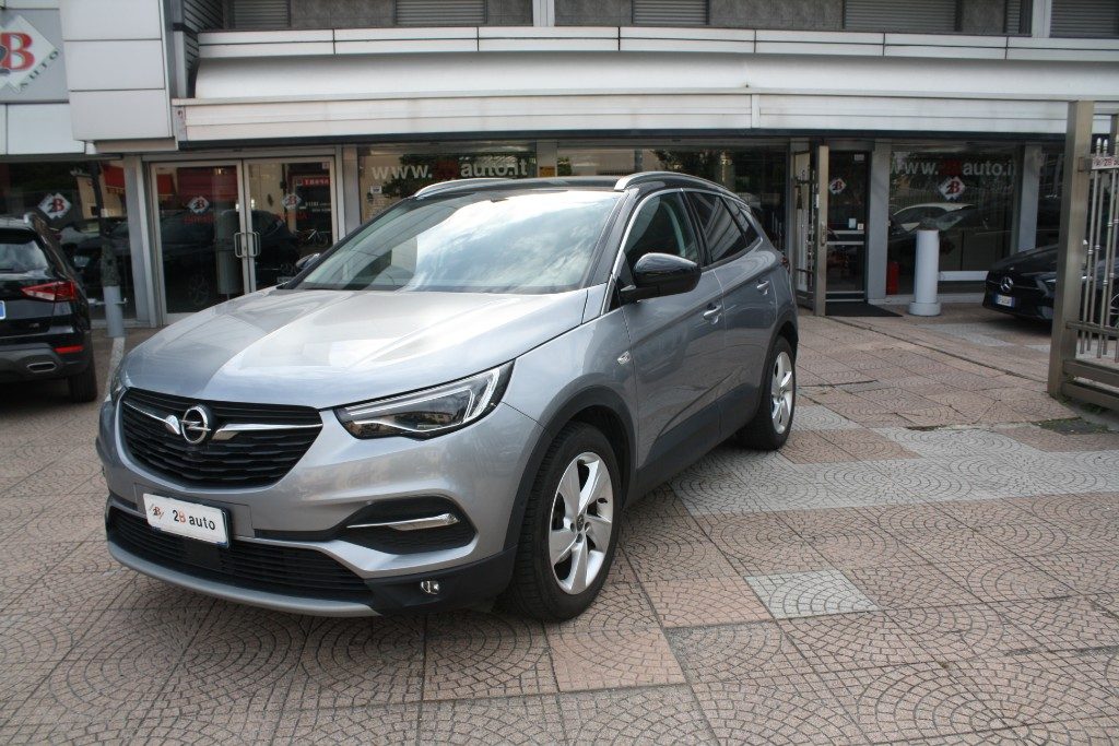 2B Auto ||| OPEL Grandland X 1.2 Turbo 12V 130 CV Start&Stop Ultimate in vendita a Nova Milanese