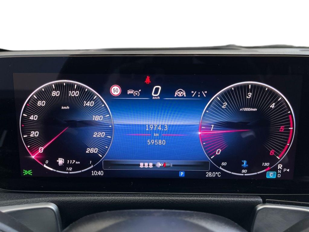 MERCEDES-BENZ GLB 220 d Automatic 4Matic AMG Line Premium Plus - 8