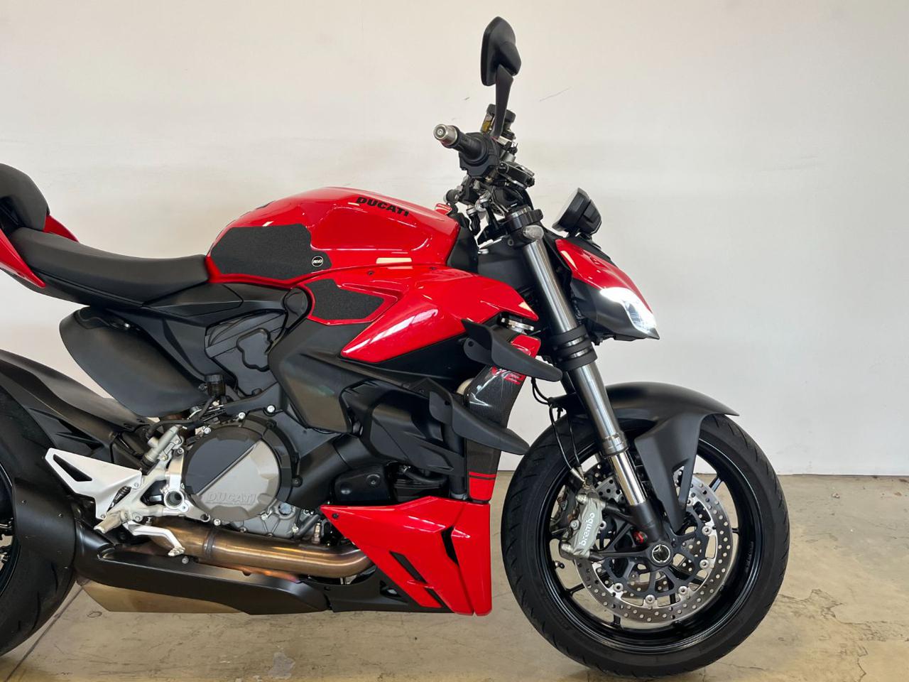 DUCATI Streetfighter V2 RED - 5