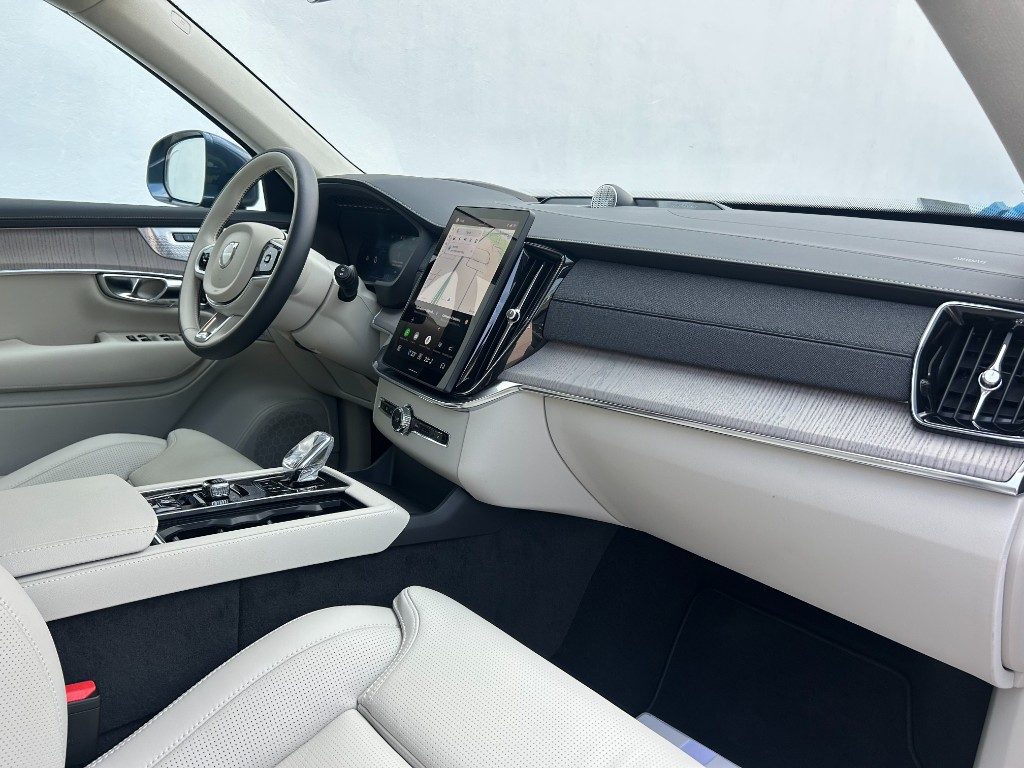 VOLVO XC90 T8 Plug-in hybrid AWD automatico 7 posti Ultra Bri - Foto 4
