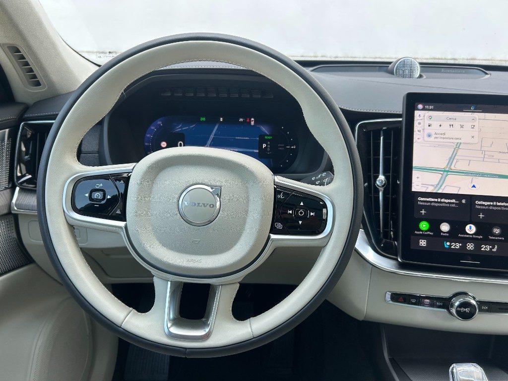 VOLVO XC90 T8 Plug-in hybrid AWD automatico 7 posti Ultra Bri - Grid Foto 9