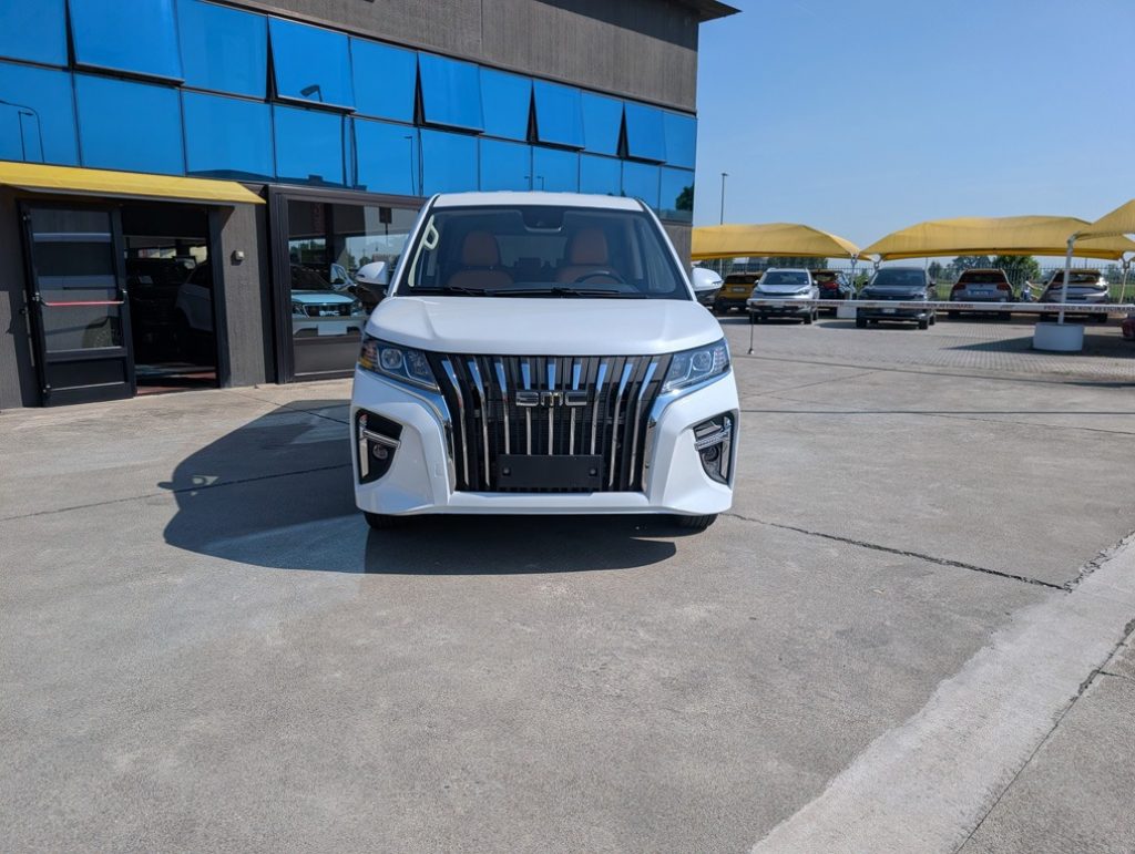 EMC Nove BENZINA  7 POSTI AUTOMATICO - 2