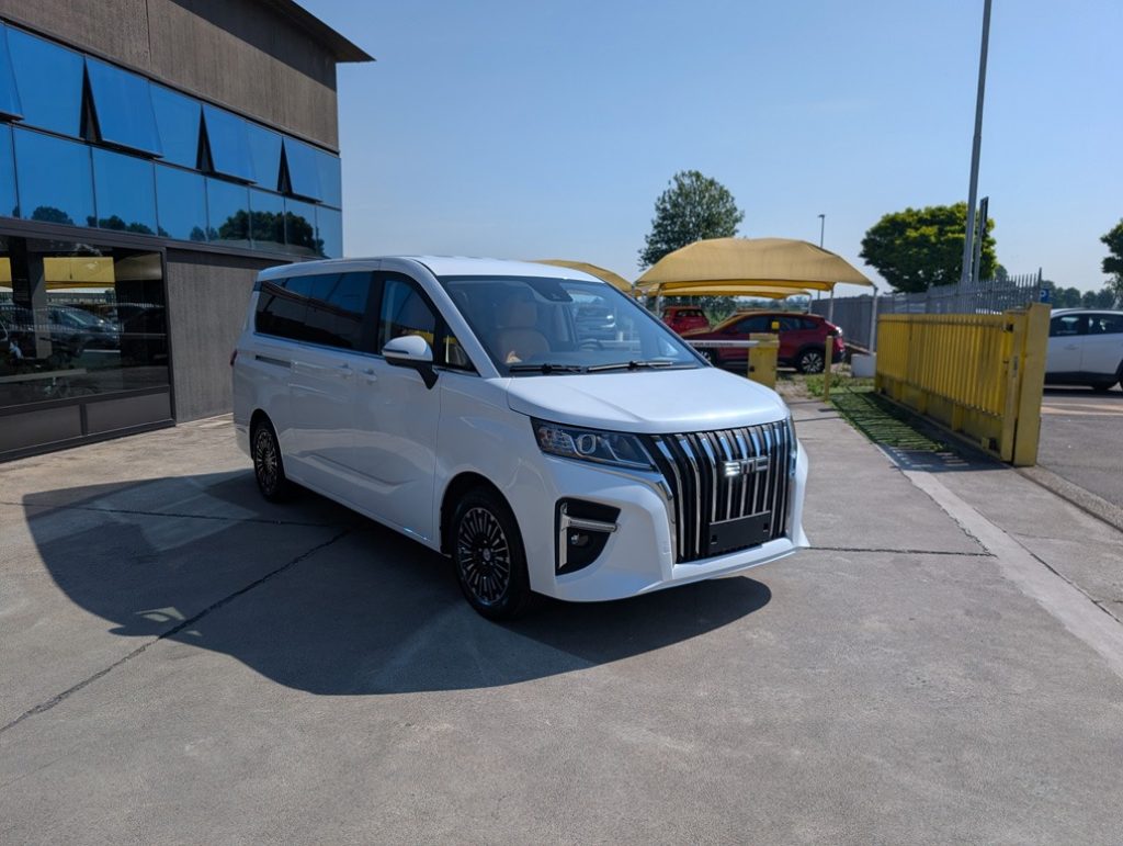EMC Nove BENZINA  7 POSTI AUTOMATICO - 3