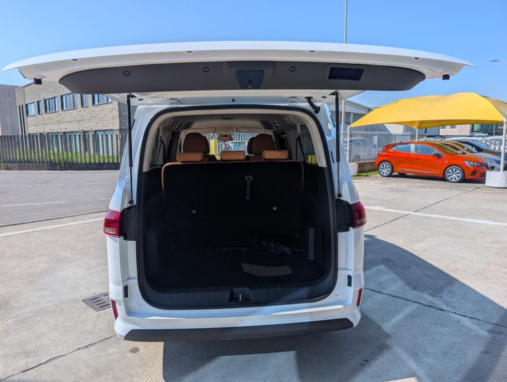 EMC Nove BENZINA  7 POSTI AUTOMATICO - 7