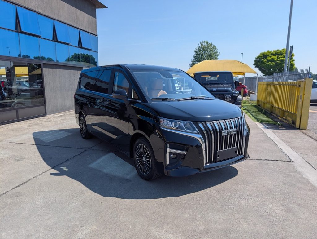 EMC Nove BENZINA  9 POSTI AUT. - 3