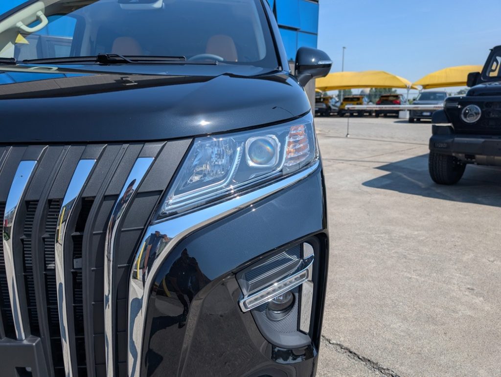 EMC Nove BENZINA  9 POSTI AUT. - 9
