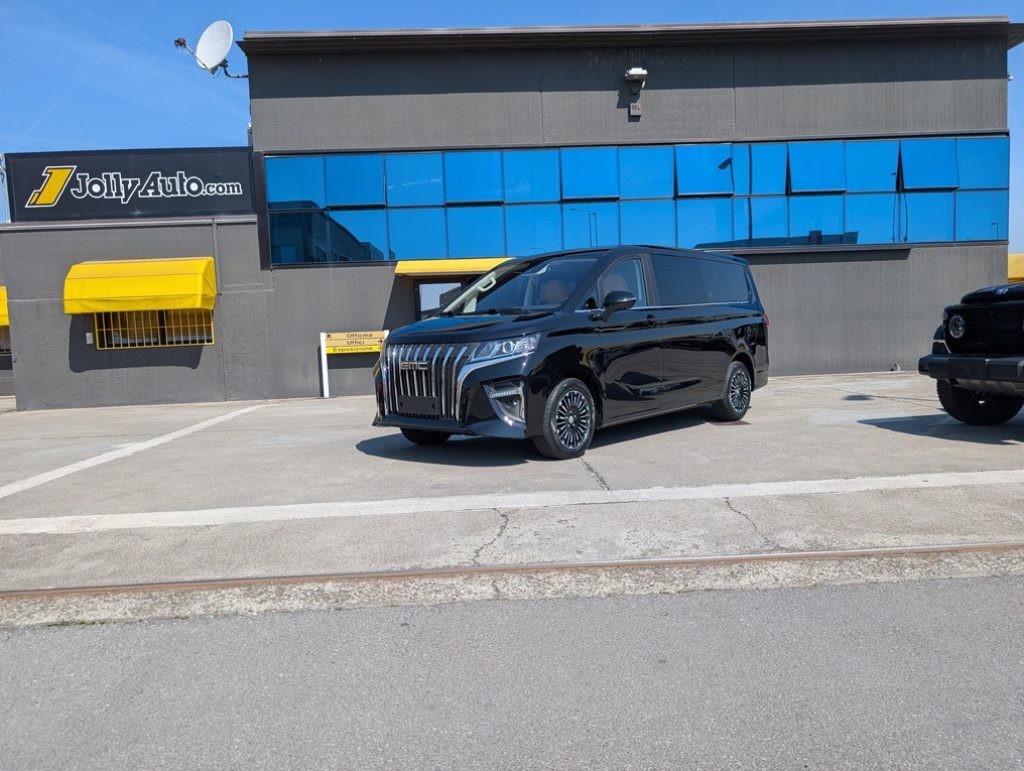 EMC Nove BENZINA  9 POSTI AUT. - 21