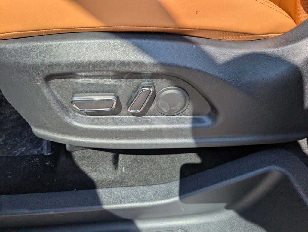 EMC Nove BENZINA  9 POSTI AUT. - 24