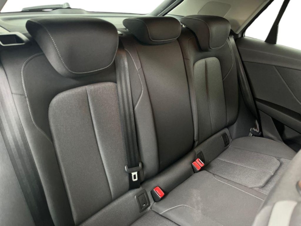 AUDI Q2 30 TFSI Business - 15