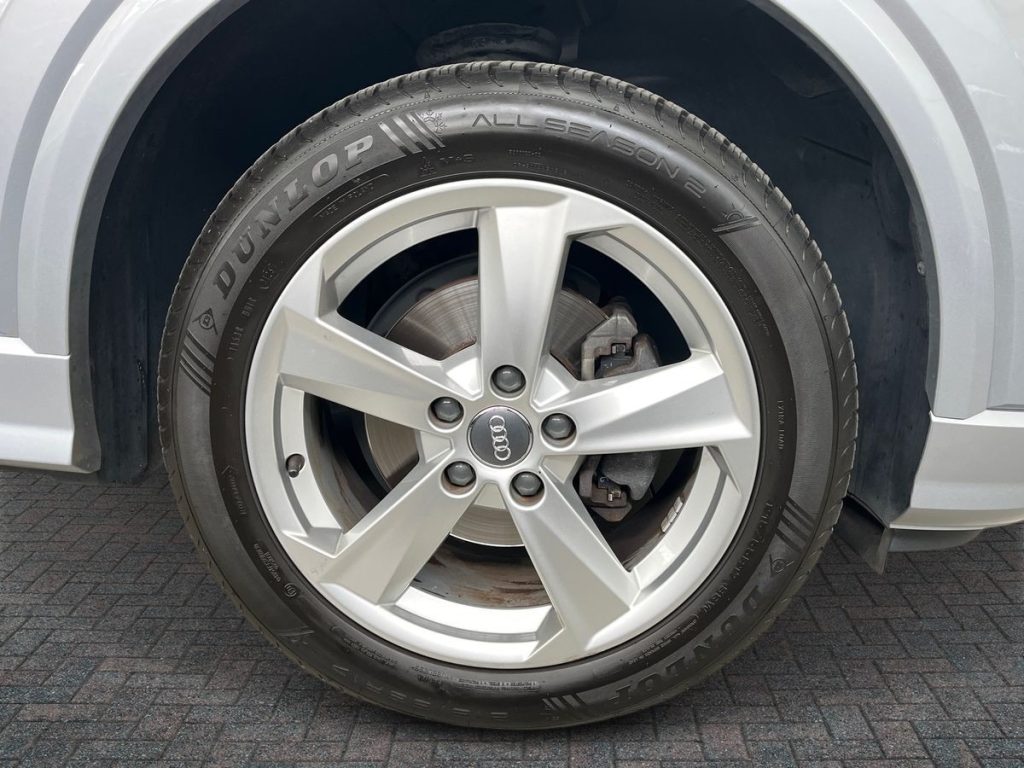 AUDI Q2 30 TFSI Business - 7