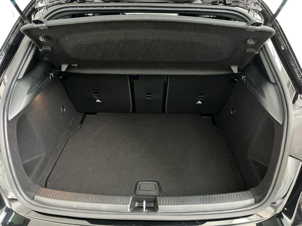 MERCEDES-BENZ A 180 d Automatic AMG Line Advanced Plus - 13