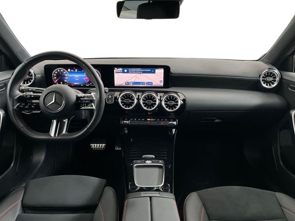 MERCEDES-BENZ A 180 d Automatic AMG Line Advanced Plus - 9