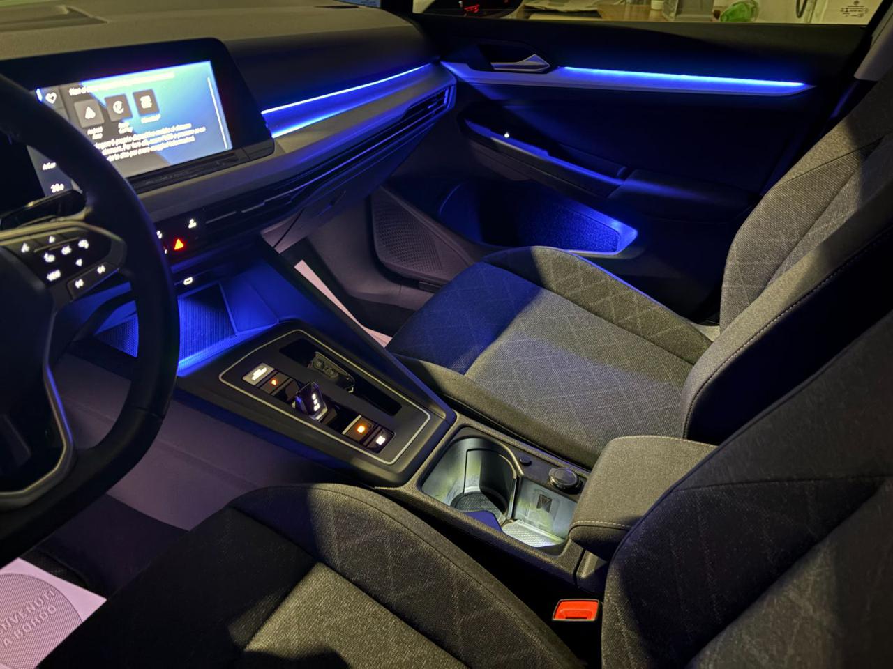 VOLKSWAGEN Golf 2.0 TDI DSG SCR Life COCKPIT-LUCI AMBIENTE - 29