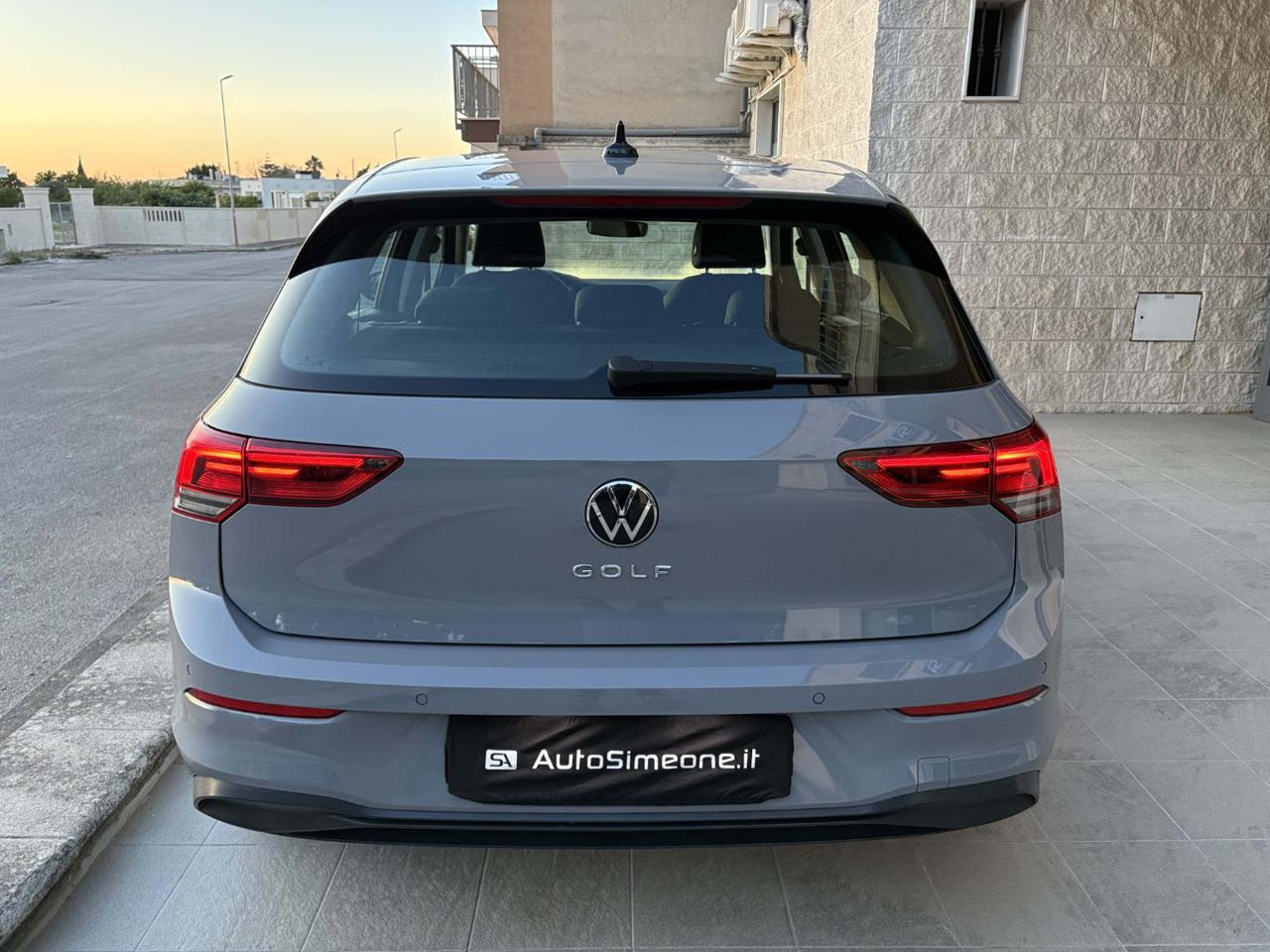 VOLKSWAGEN Golf 2.0 TDI DSG SCR Life COCKPIT-LUCI AMBIENTE - 6