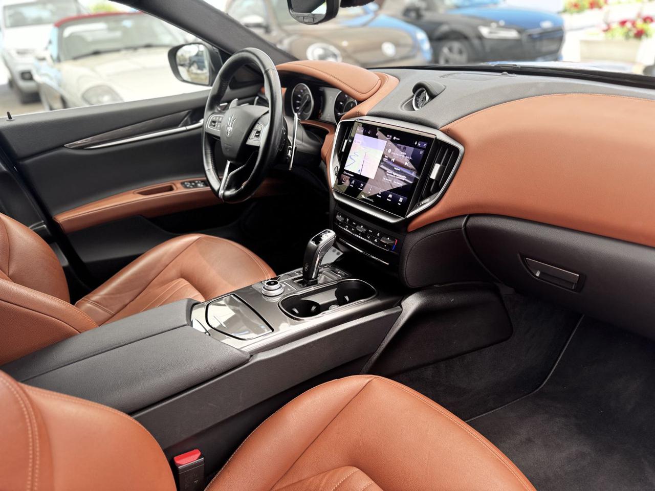 MASERATI Ghibli 330cv MHEV (PelleCognac/APP/LED/Retro) - 10
