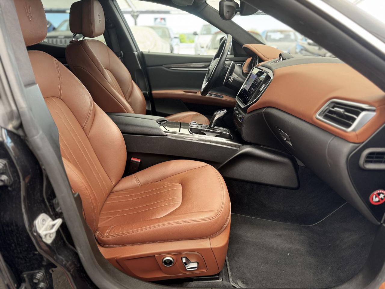 MASERATI Ghibli 330cv MHEV (PelleCognac/APP/LED/Retro) - 22