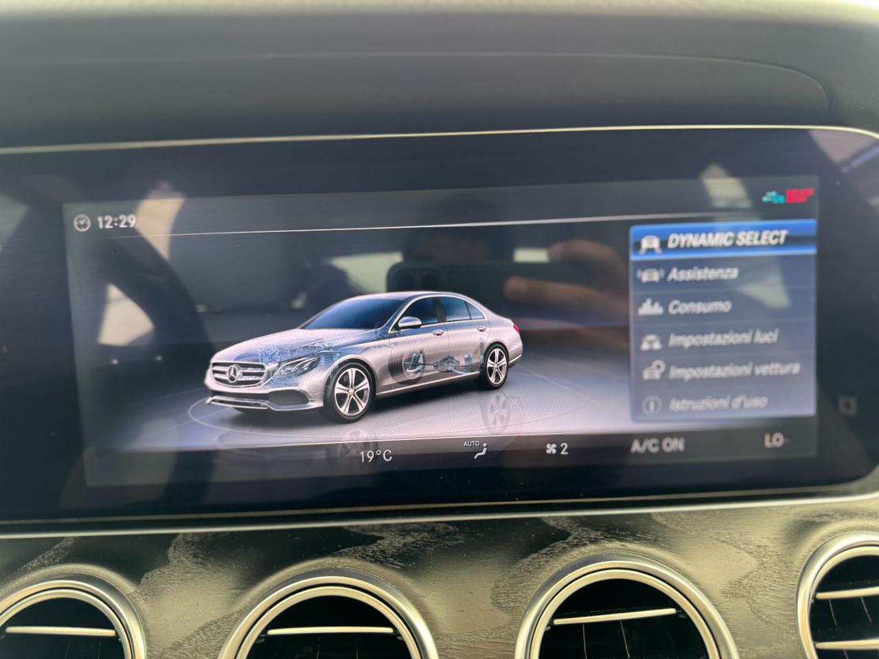 MERCEDES-BENZ E 220 d 4Matic Auto Premium AMG (Pelle/Navi/Auto/LED) - 24