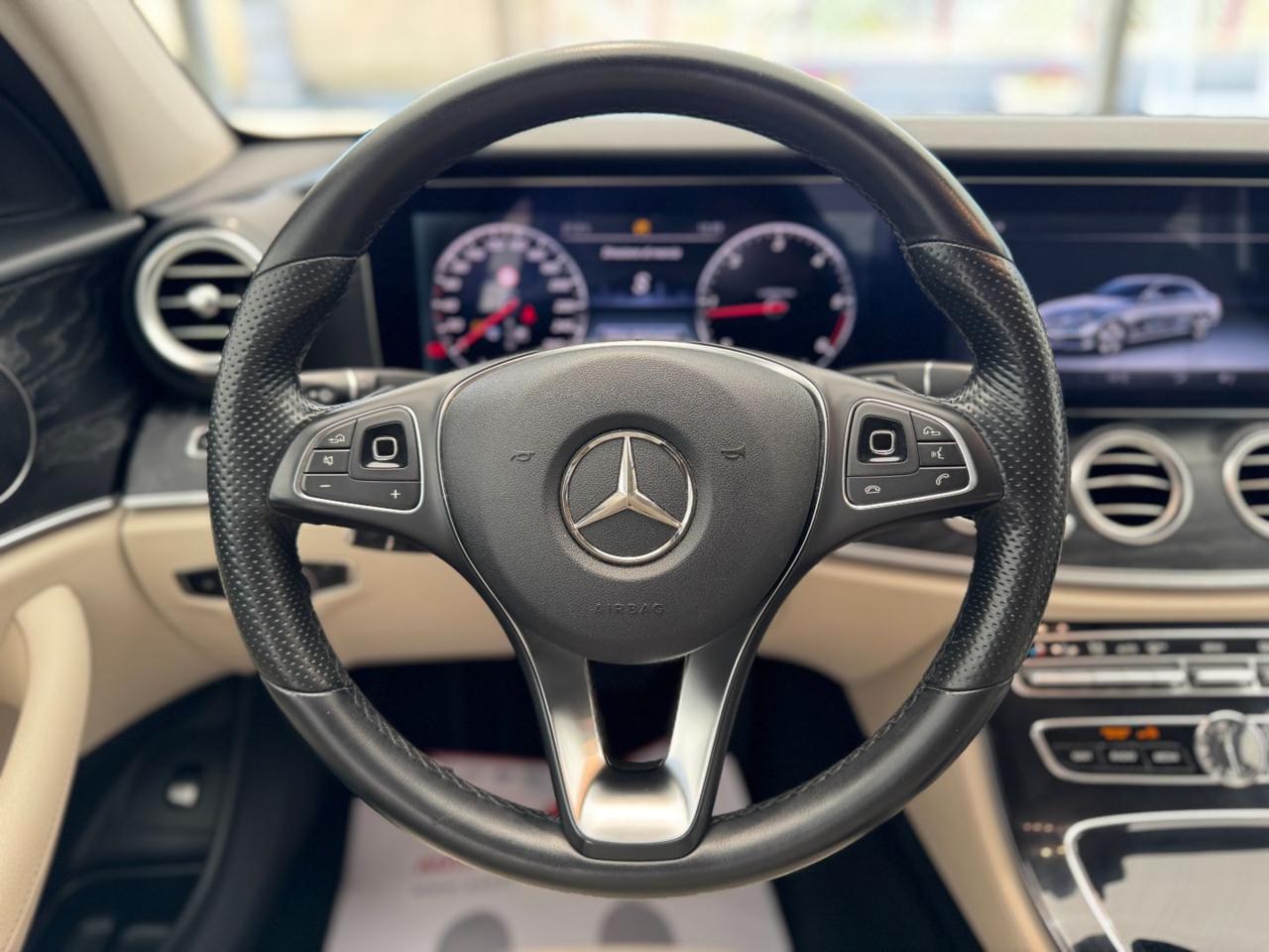 MERCEDES-BENZ E 220 d 4Matic Auto Premium AMG (Pelle/Navi/Auto/LED) - 25