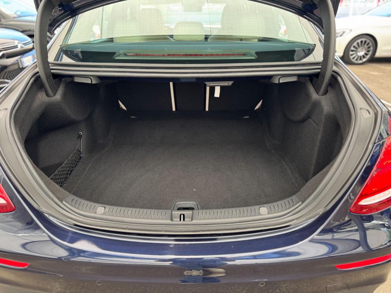 MERCEDES-BENZ E 220 d 4Matic Auto Premium AMG (Pelle/Navi/Auto/LED) - 26