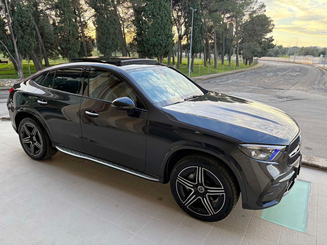 MERCEDES-BENZ GLC 300 de hybrid EQ 4Matic Coupé AMG Line Premium Plus. - 3