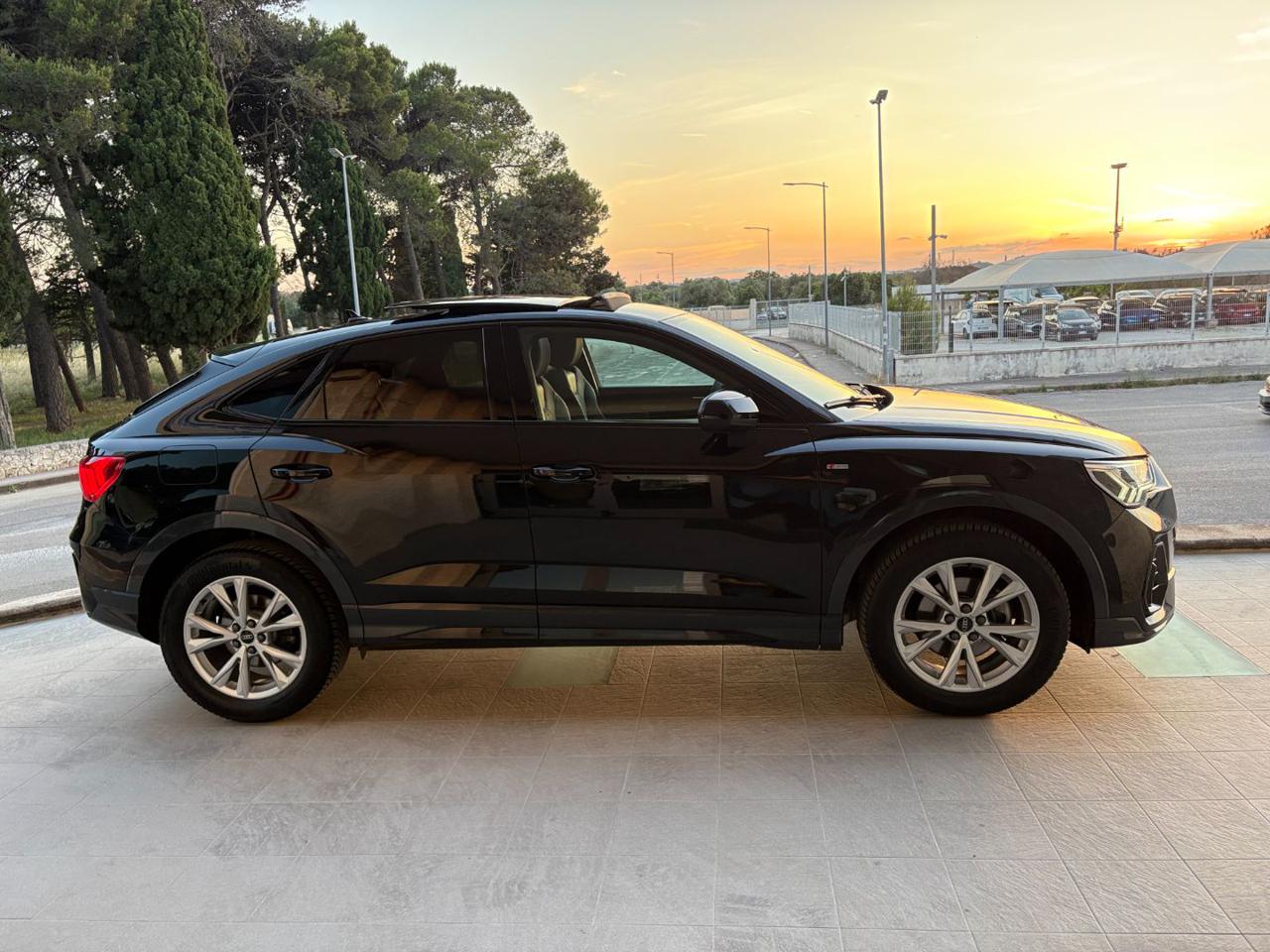 AUDI Q3 SPB SPORTBACK 35 TDI S tronic S line edition TETTO - 4