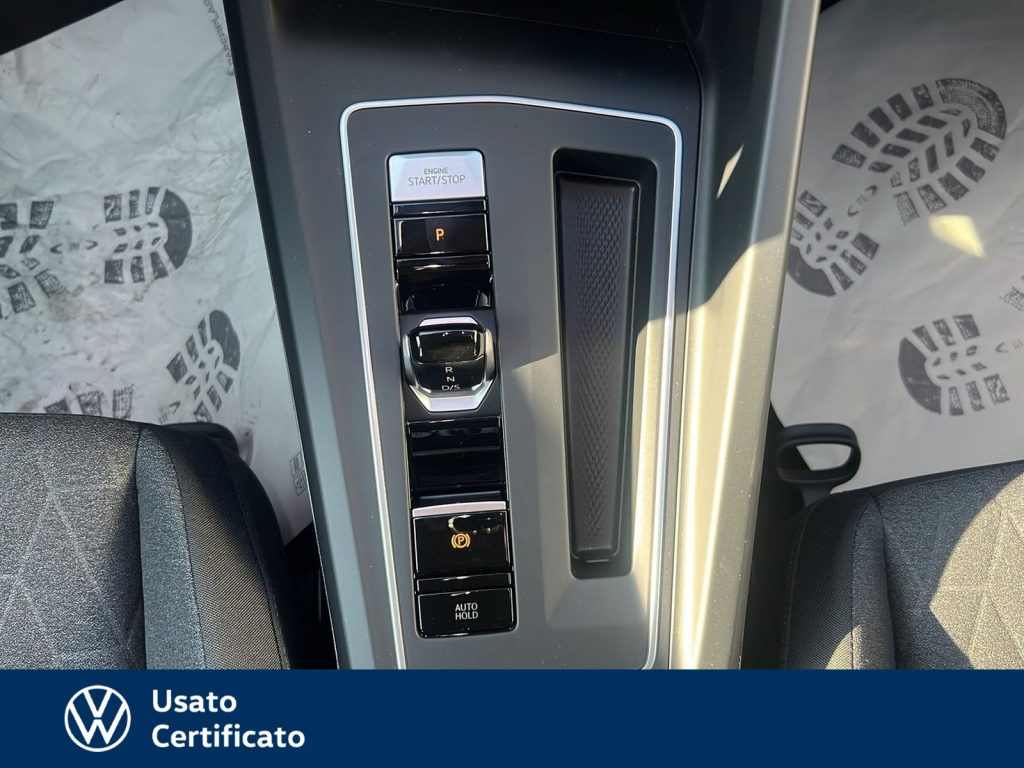 VOLKSWAGEN Golf 1.5 tsi ehybrid edition plus 204cv dsg - 11