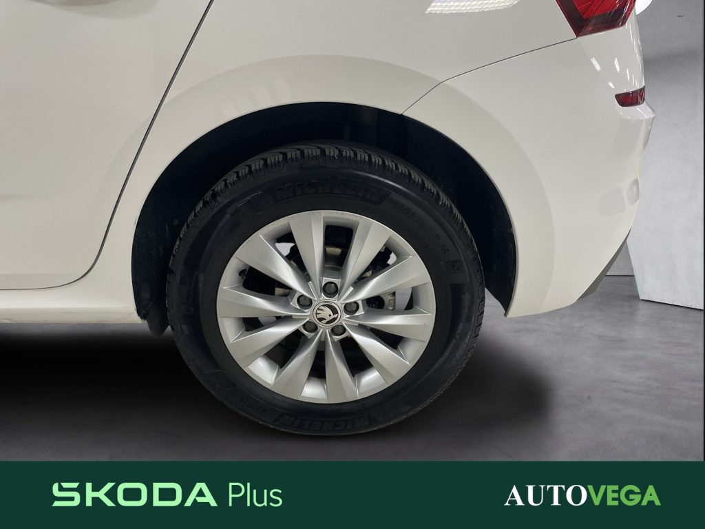 SKODA Kamiq 1.0 tsi ambition 95cv - 19