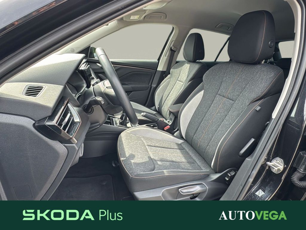 SKODA Kamiq 1.0 tsi black dots 95cv - 17