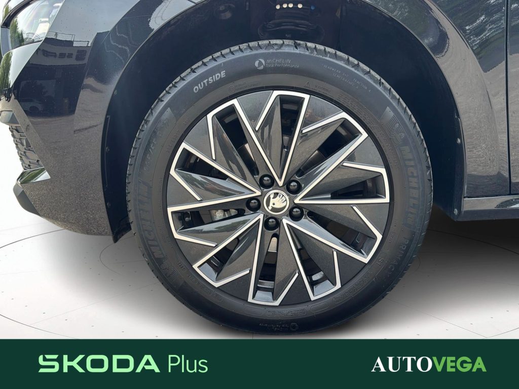 SKODA Kamiq 1.0 tsi black dots 95cv - 20