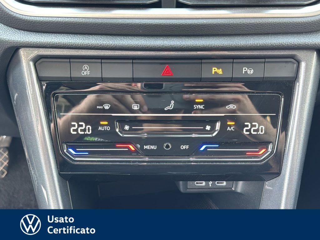 VOLKSWAGEN T-Roc 1.5 tsi style - 17
