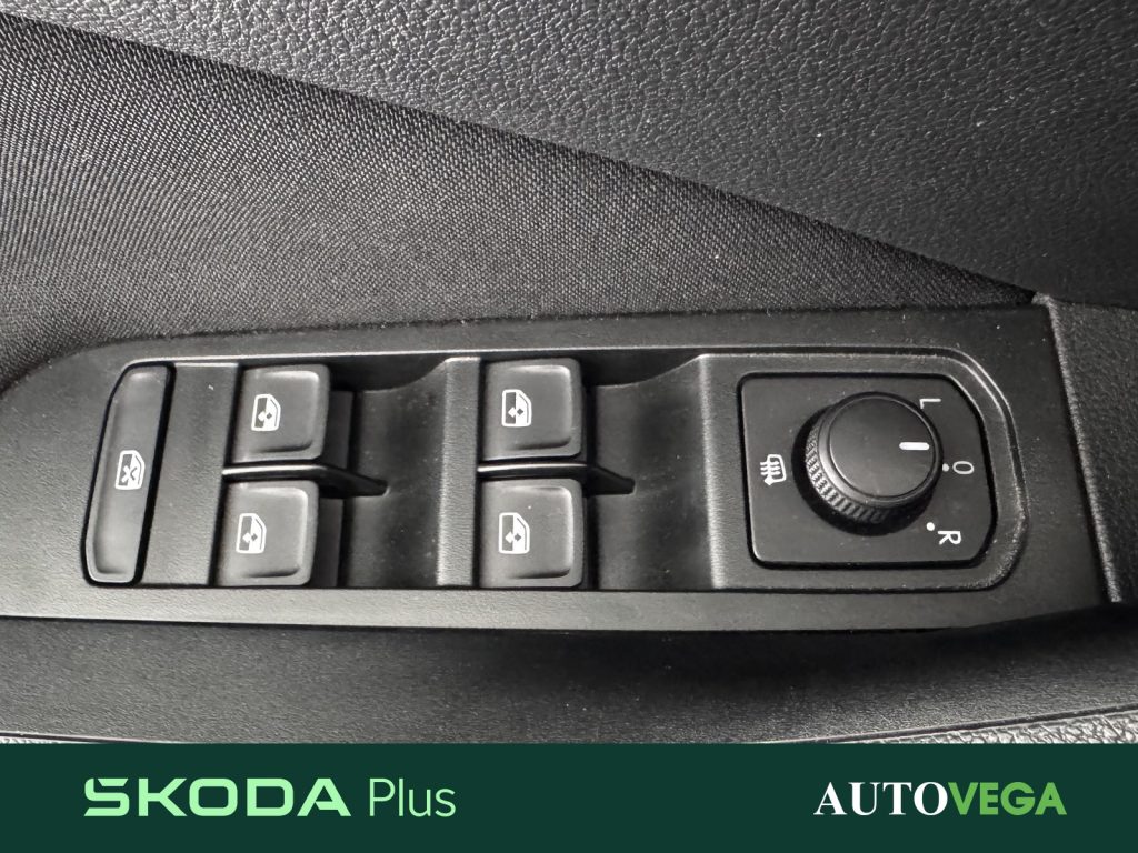 SKODA Kamiq 1.0 tsi ambition 110cv - 11