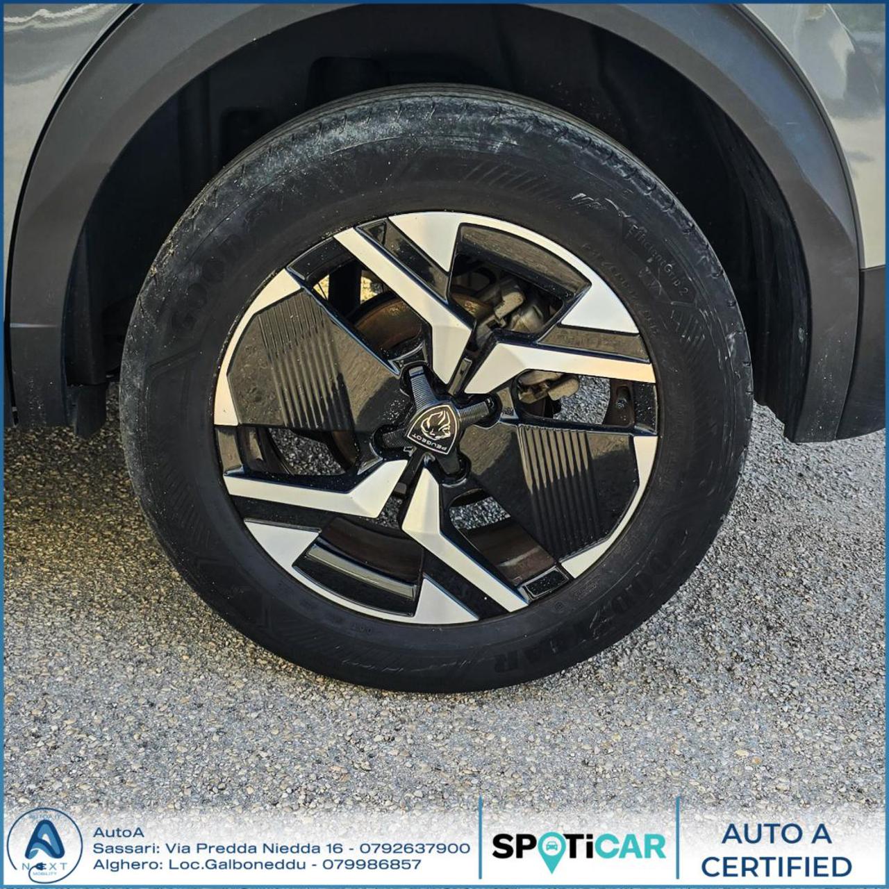 PEUGEOT 2008 PureTech 100 S&S Allure - 9