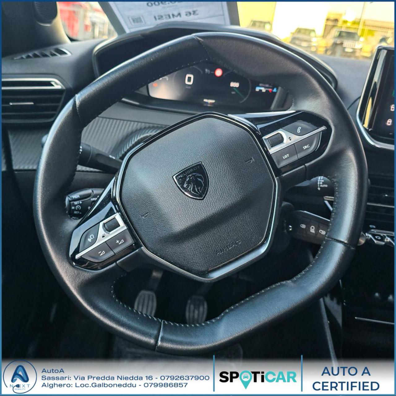 PEUGEOT 2008 PureTech 100 S&S Allure - 12