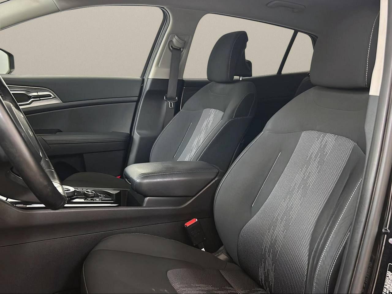 KIA Sportage 1.6 CRDi MHEV DCT Style - 9