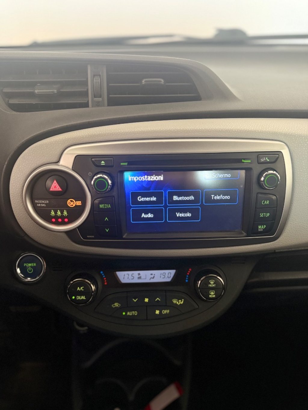 TOYOTA Yaris 1.5 Hybrid 5 porte LoungePIÙ - 17