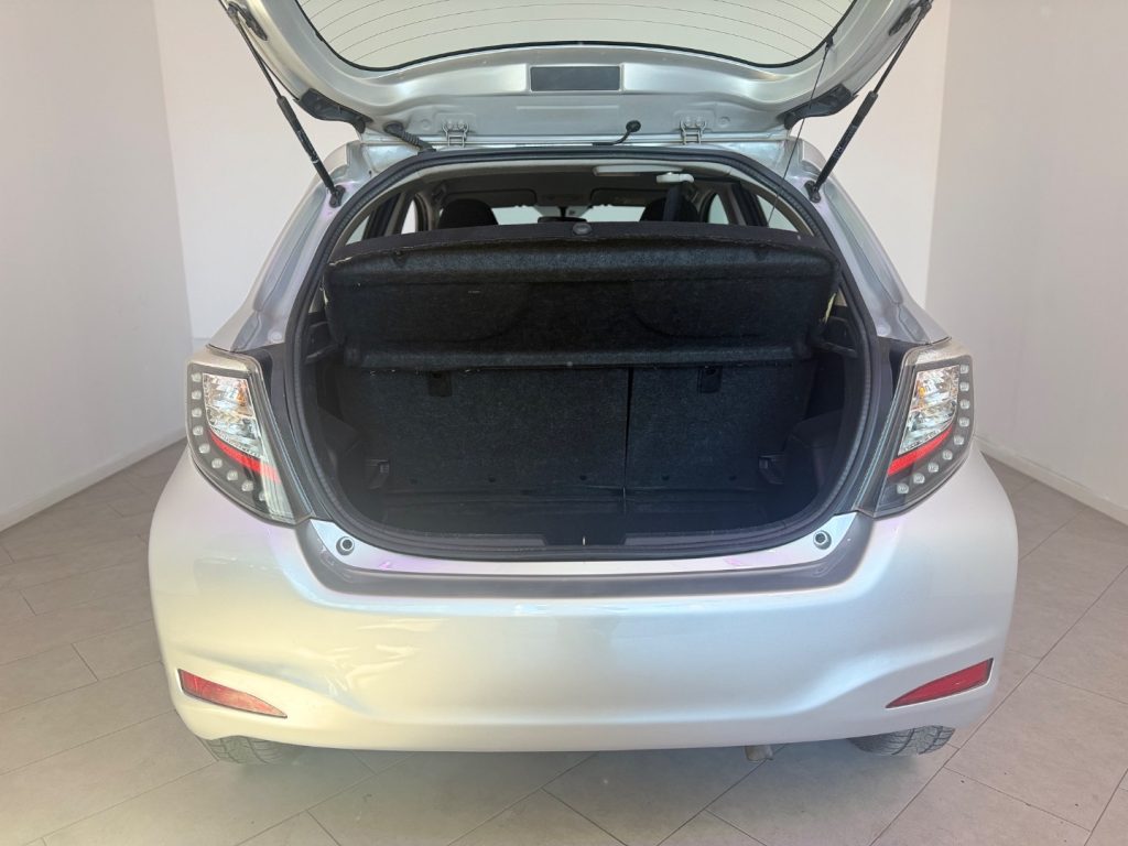 TOYOTA Yaris 1.5 Hybrid 5 porte LoungePIÙ - 5