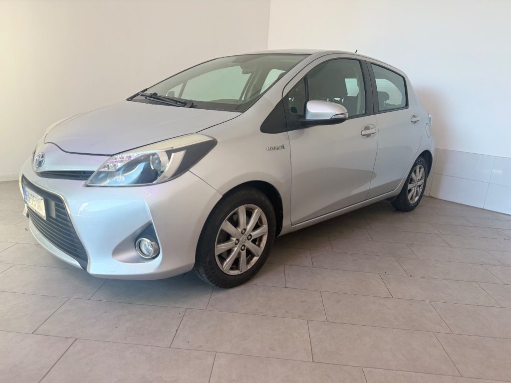 TOYOTA Yaris 1.5 Hybrid 5 porte LoungePIÙ - 3