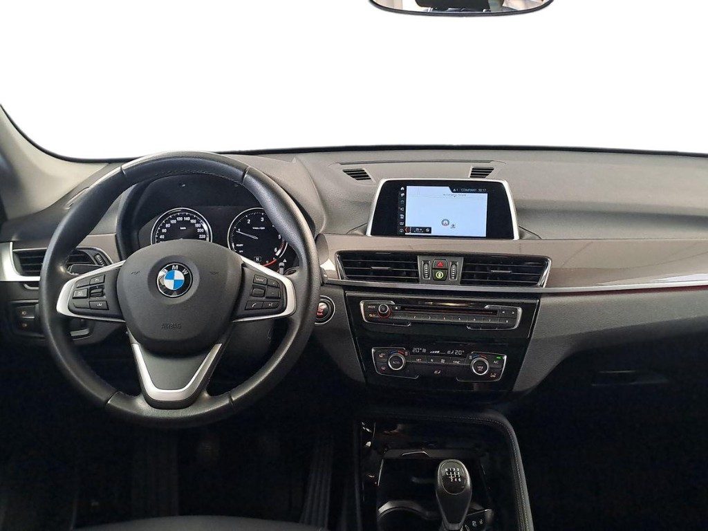 BMW X1 sDrive18d xLine Aut. + Tetto apr. - 8