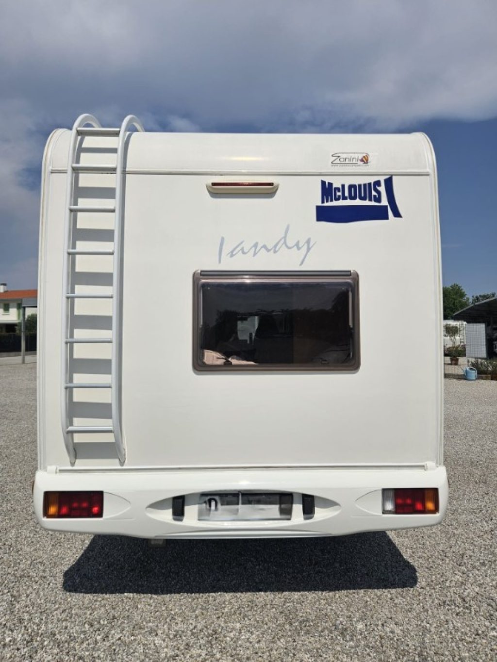 TANDY 610