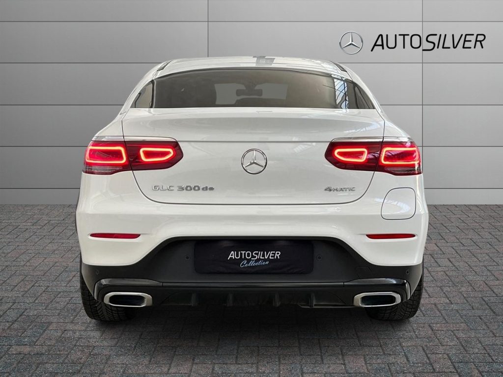 MERCEDES-BENZ GLC 300 de 4Matic Plug-in hybrid Coupé Premium - 4