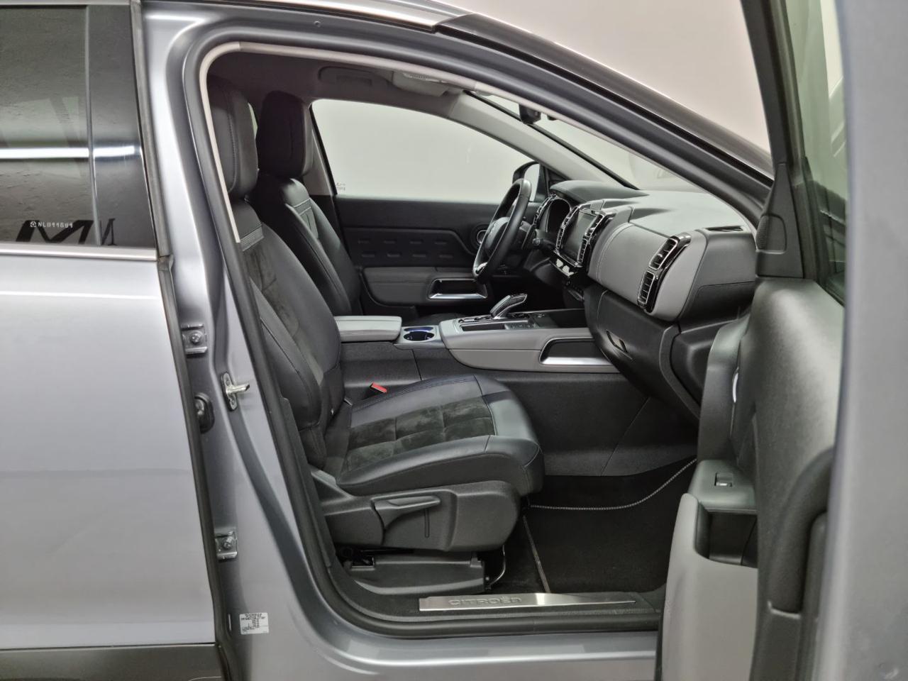 CITROEN C5 Aircross Hybrid 225 e-EAT8 Shine - 9