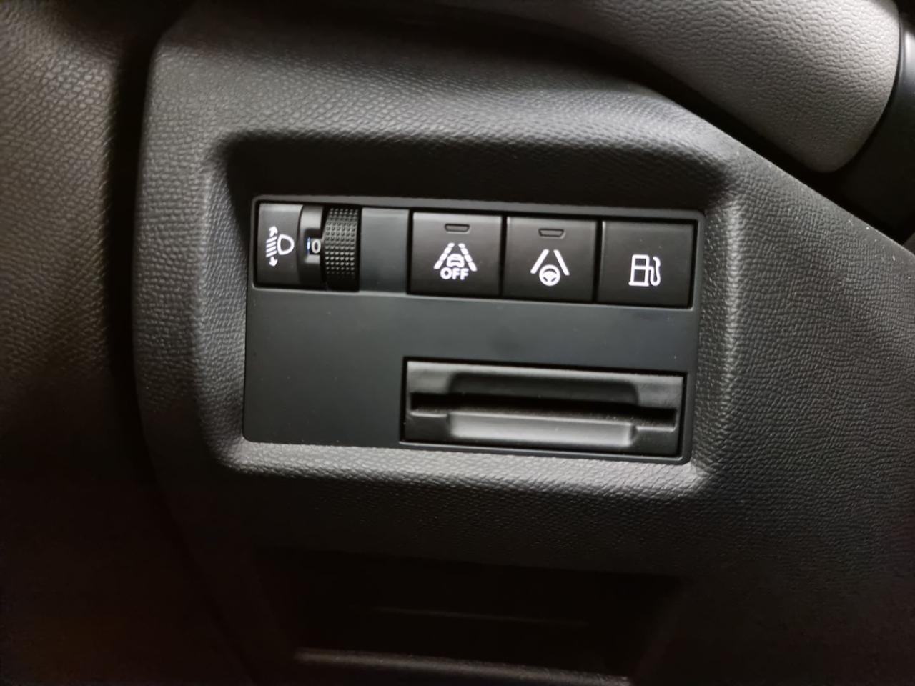 CITROEN C5 Aircross Hybrid 225 e-EAT8 Shine - 29