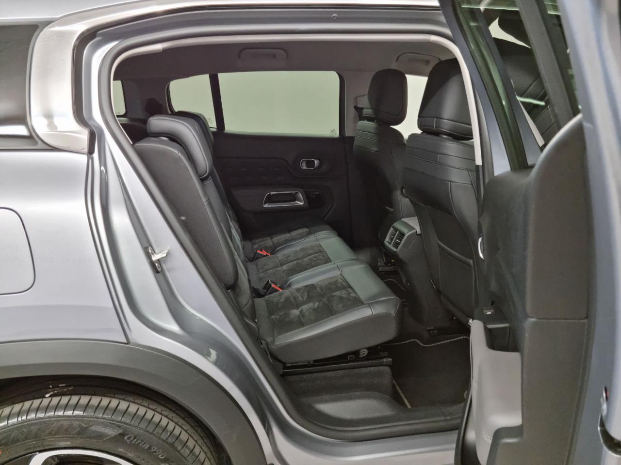 CITROEN C5 Aircross Hybrid 225 e-EAT8 Shine - 26