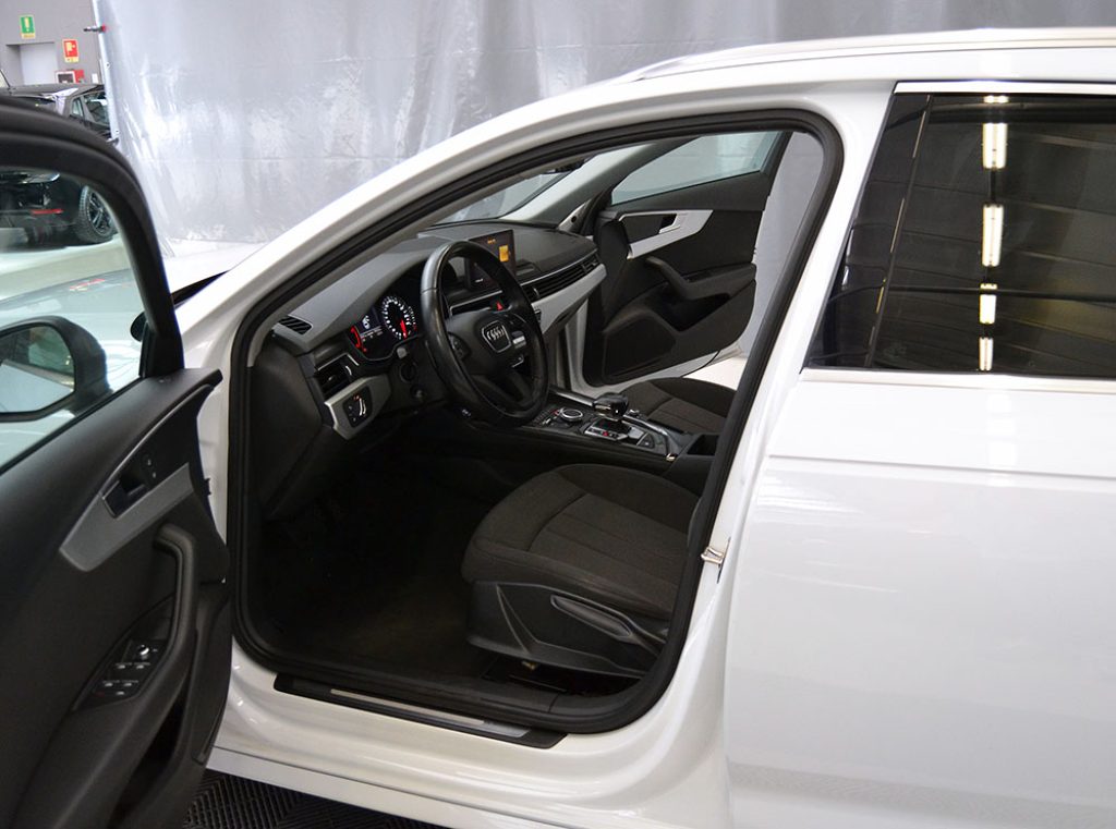 AUDI A4 Avant 2.0 TDI 150 CV S tronic Service Audi - 2