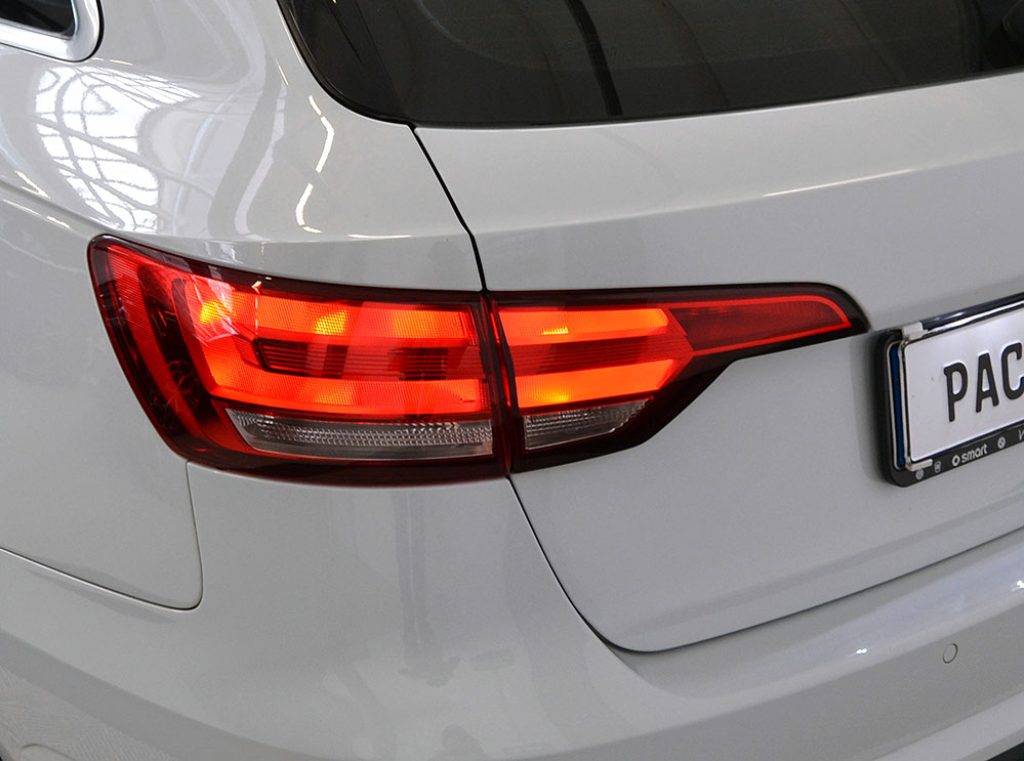 AUDI A4 Avant 2.0 TDI 150 CV S tronic Service Audi - 19