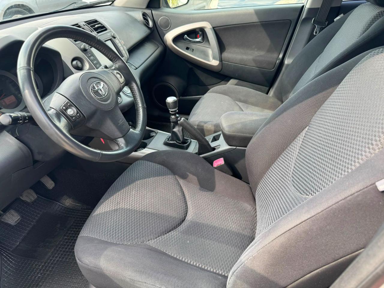 TOYOTA RAV 4 RAV4 2.2 D-4D 136 CV - 9